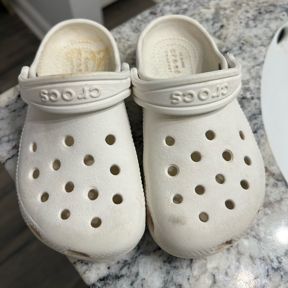 Crocs toddler 10 white play